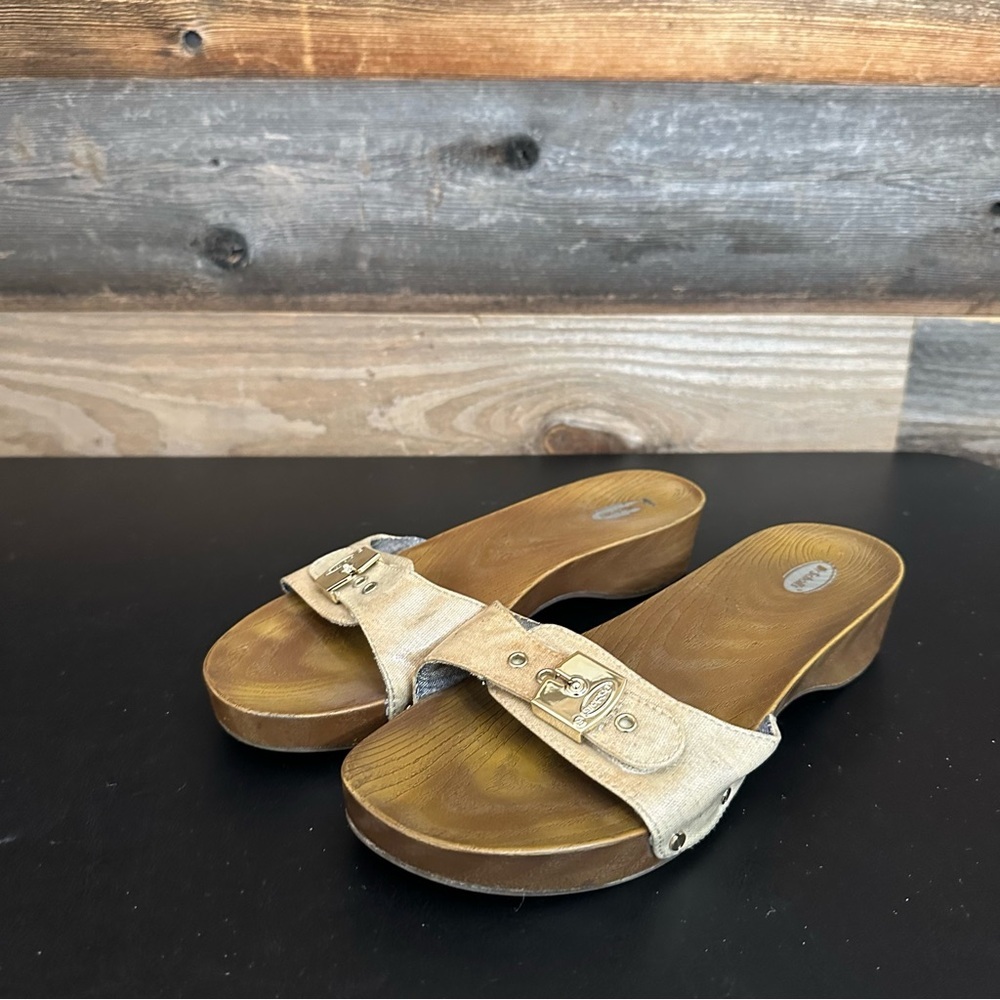 Dr. Scholl's Tan Platform Slide Sandals with Gold Buckle